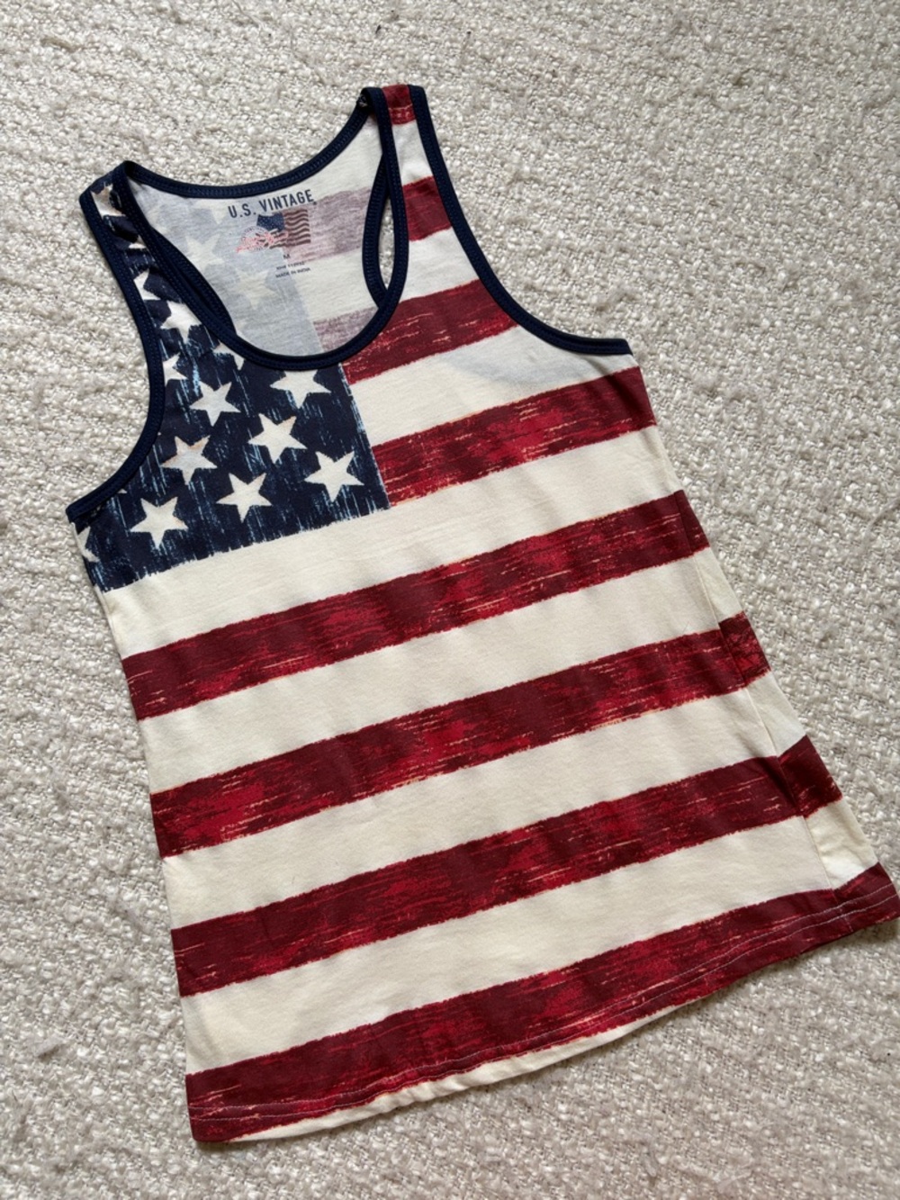 🇺🇸 NWOT U.S. VINTAGE WOMENS SIZE MEDIUM RED, WHITE, AND BLUE AMERICAN FLAG TANK